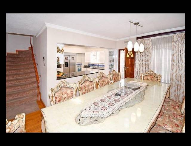 4 BEDROOM TOWNHOUSE FOR SALE IN EDEN GLEN